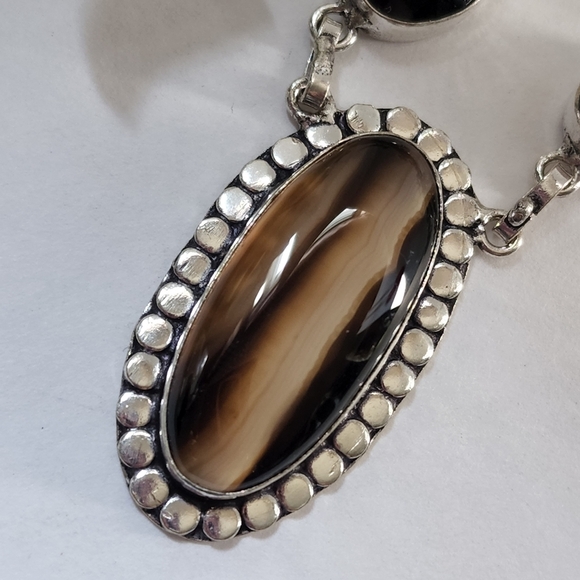 Silver Plate Banded Black Onyx Necklace Earrings Set - Picture 5 of 8